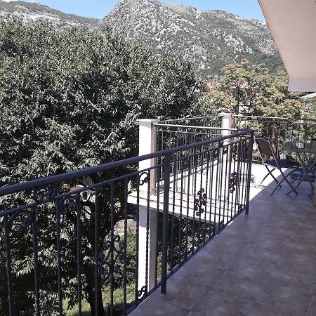 Apartmani Viza Risan Exterior foto