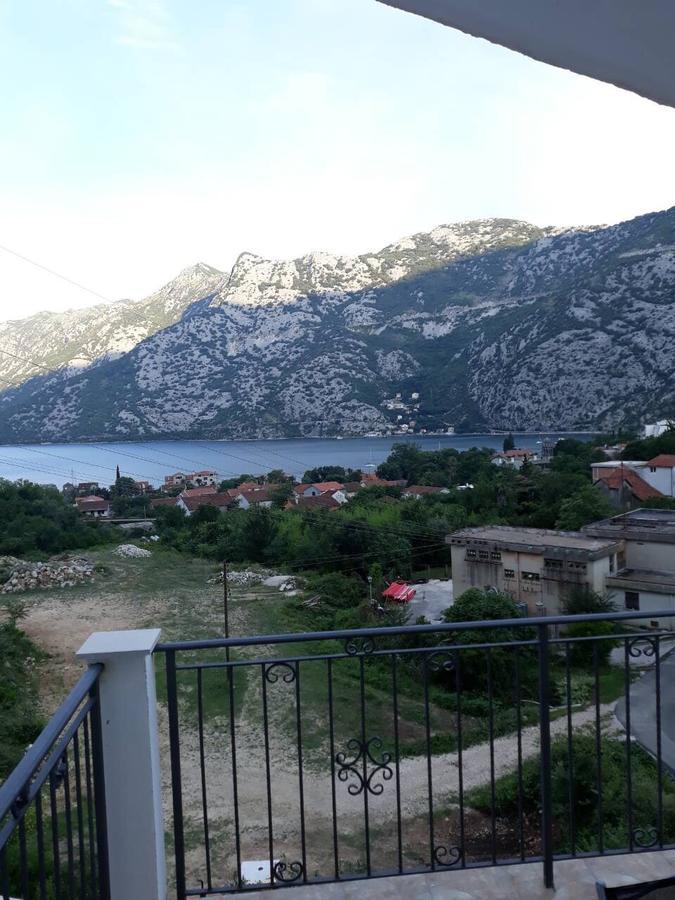 Apartmani Viza Risan Exterior foto
