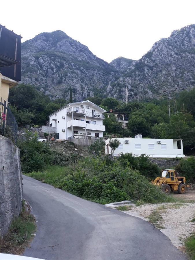 Apartmani Viza Risan Exterior foto