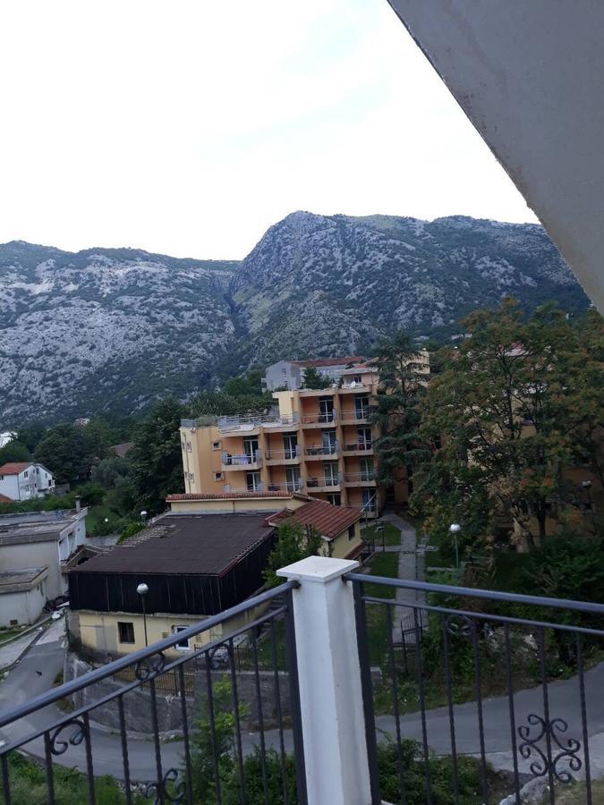 Apartmani Viza Risan Exterior foto