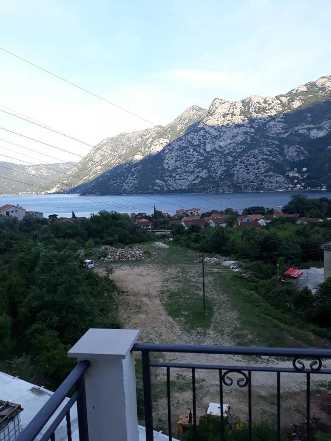 Apartmani Viza Risan Exterior foto