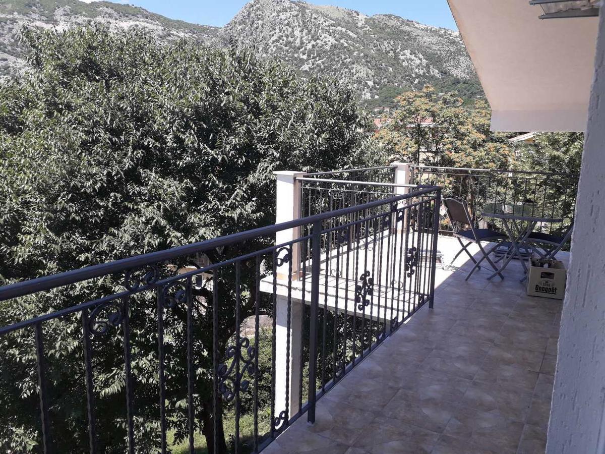 Apartmani Viza Risan Exterior foto
