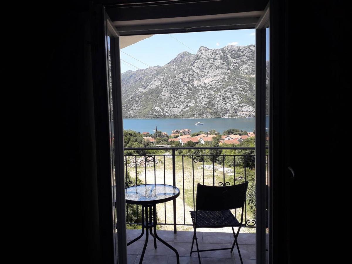 Apartmani Viza Risan Exterior foto